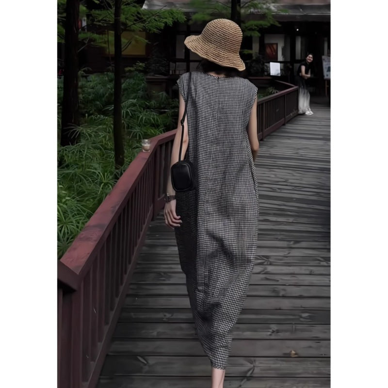 Della | Checkered Sleeveless Maxi Dress