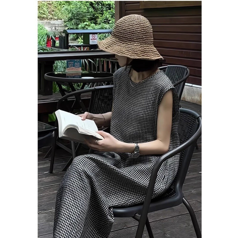 Della | Checkered Sleeveless Maxi Dress